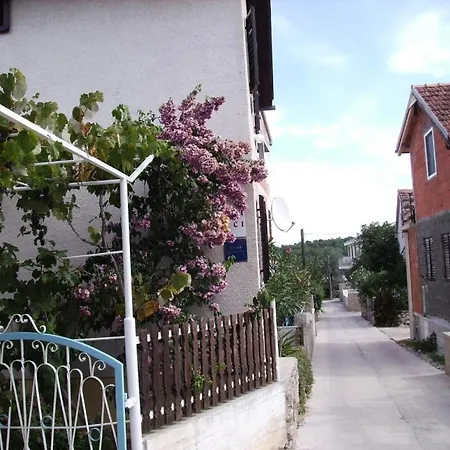 Apartman In With Balcony, Air Conditioning, Wifi, Washing Machine 4834-1 *