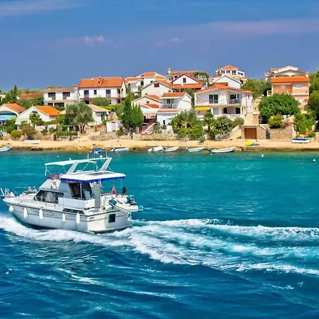 Apartman In With Balcony, Air Conditioning, Wifi, Washing Machine 4834-1 *