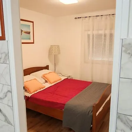 In With Balcony, Air Conditioning, Wifi, Washing Machine 4834-1 Lejlighed Ždrelac