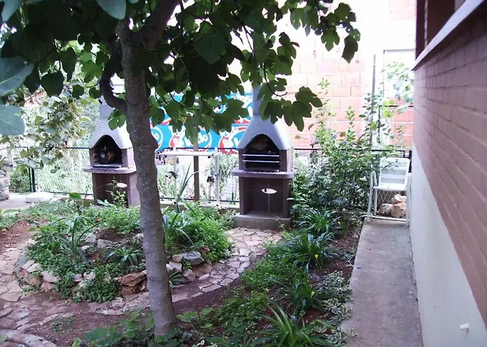 In With Balcony, Air Conditioning, Wifi, Washing Machine 4834-1 *